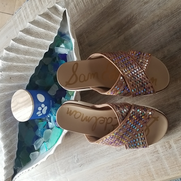 Sam Edelman Audrea Holigraphic/Iridescent Sandals Size 6.5 W - Picture 2 of 8